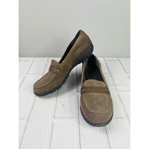 NEW Naturalizer suede tan loafers size 8.5